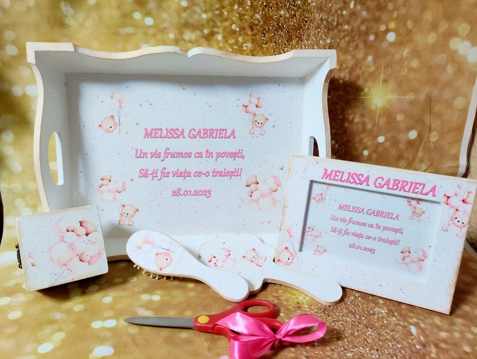 Tăvița moț fetita